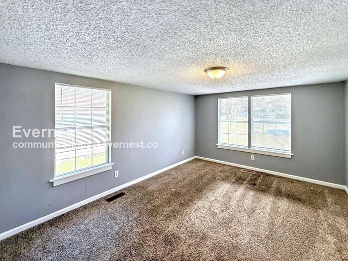 2907 Lakeside Dr - Photo 7 of 28