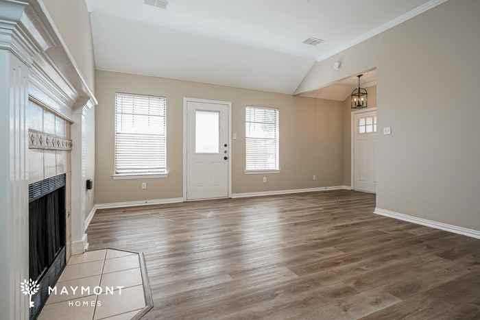 3000 Huntington Ct - Photo 4 of 12
