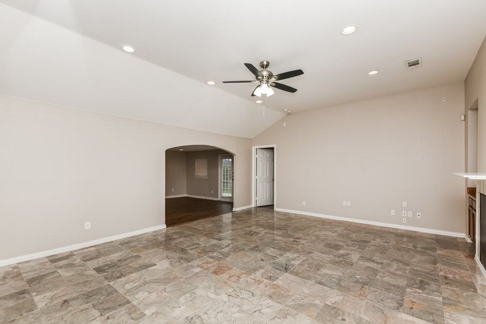 426 Rifleman Trl - Photo 4 of 16