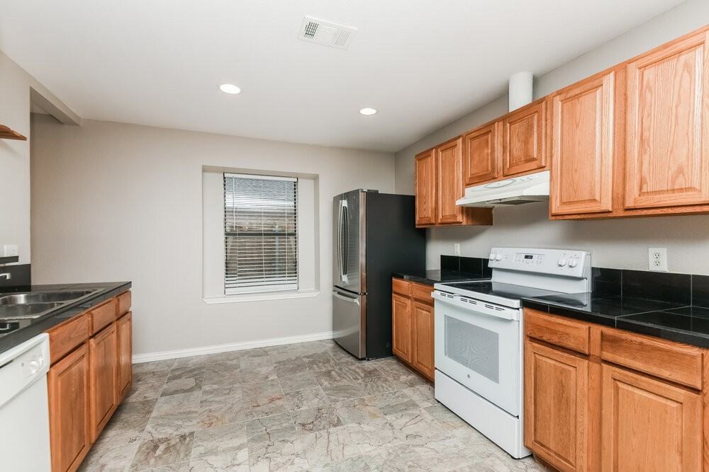 426 Rifleman Trl - Photo 7 of 16