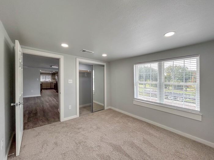 300 Sanders Rd - Photo 3 of 35