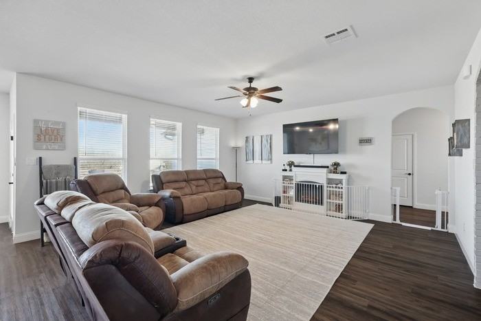 9320 Bengal Ct - Photo 5 of 11