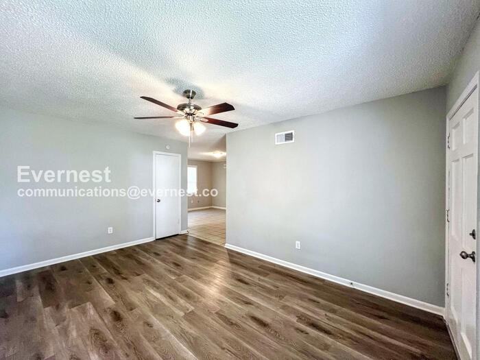 1731 Carla Cv - Photo 2 of 18