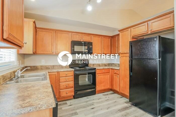 3915 Bluestem Dr - Photo 6 of 16