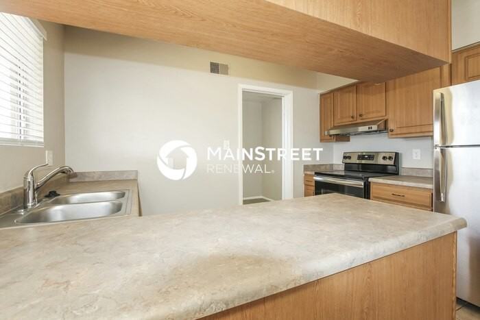 18402 N 10th Dr - Photo 7 of 16