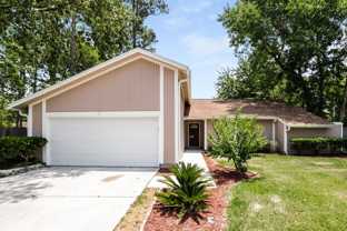 10533 Docksider Dr E - Photo 1 of 1