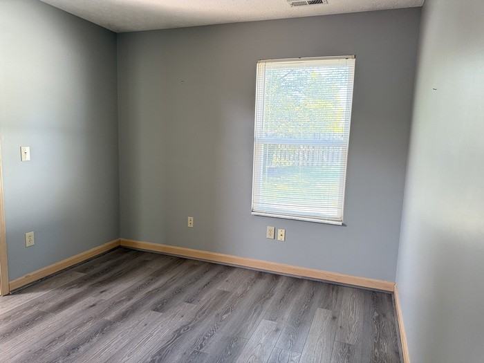 7294 Aplin Drive - Photo 7 of 13