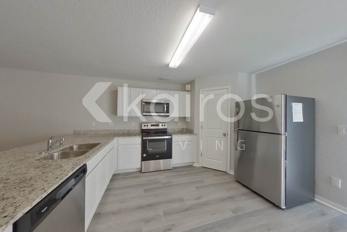 23197 Van Buren Ave - Photo 5 of 30