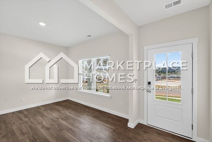 6647 Prickly Loop - Photo 5 of 32