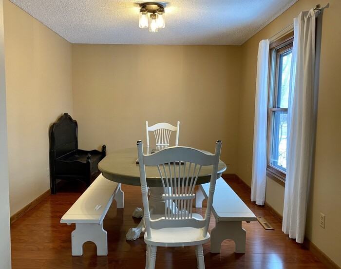 15810 26th Ave N #D - Photo 4 of 16