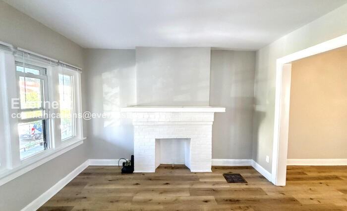 1440 Hamlet St - Photo 5 of 20