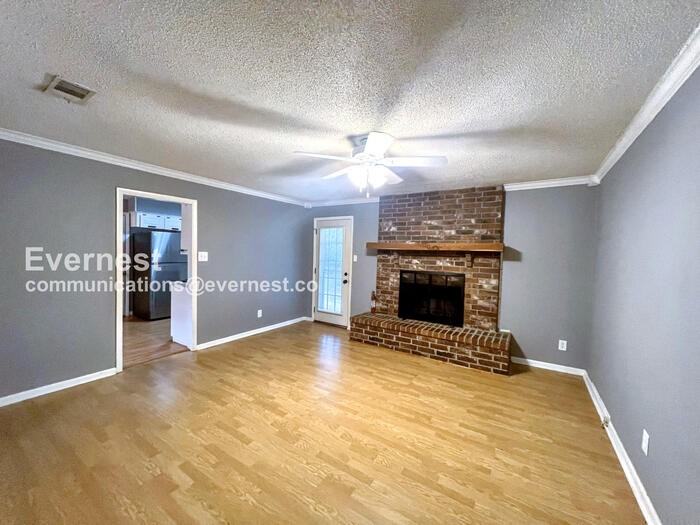 903 Bristol Dr - Photo 6 of 18