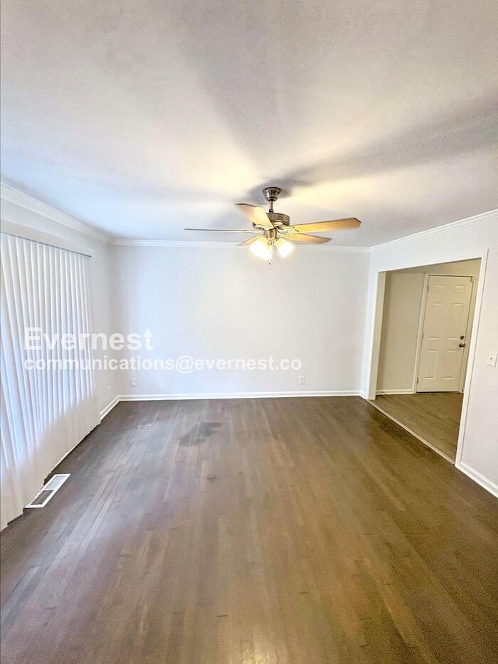 3963 Bouldercrest Rd - Photo 5 of 26