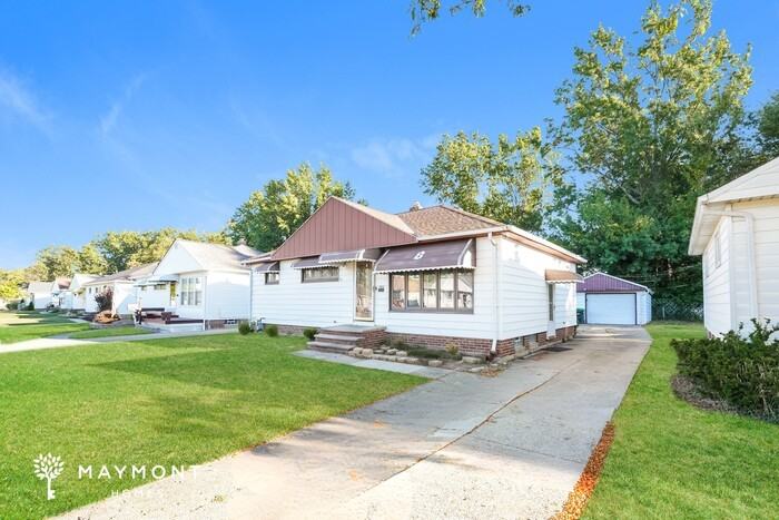 703 Sterling Rd - Photo 2 of 3