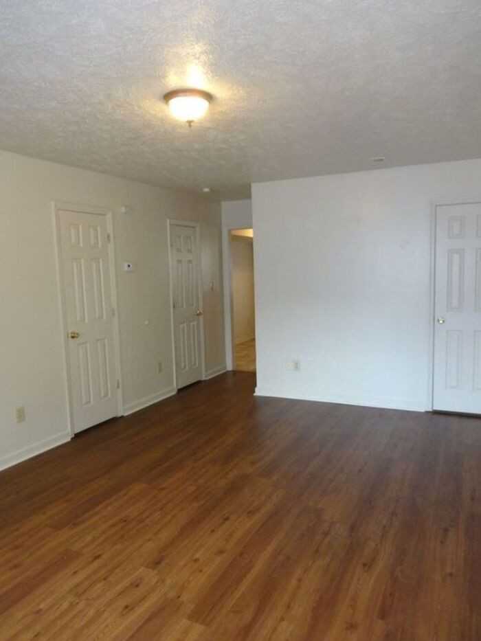 953 Pedro Dr - Photo 2 of 8