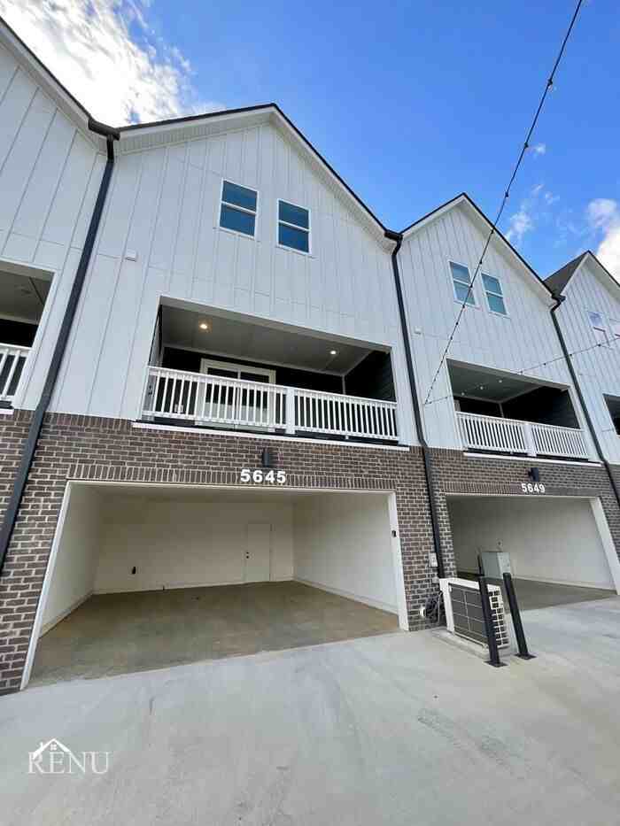 5657 Sofias Cir - Photo 5 of 23