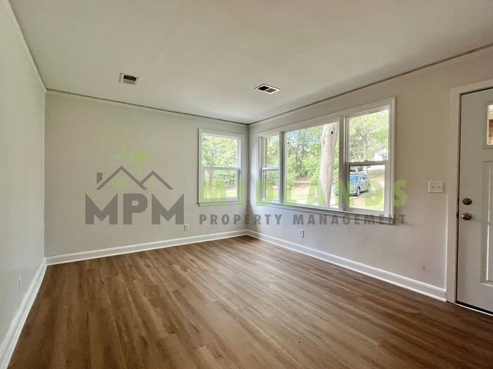 3304 Margrave Road - Photo 6 of 29