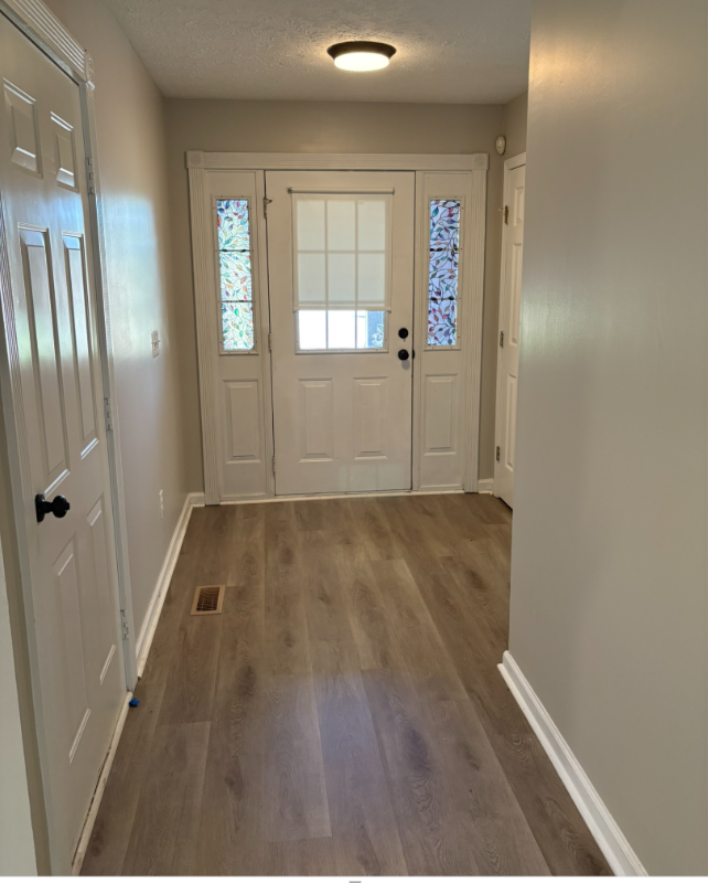 6428 Paddington Way - Photo 3 of 23