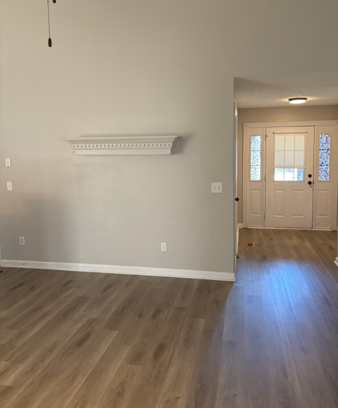 6428 Paddington Way - Photo 4 of 23