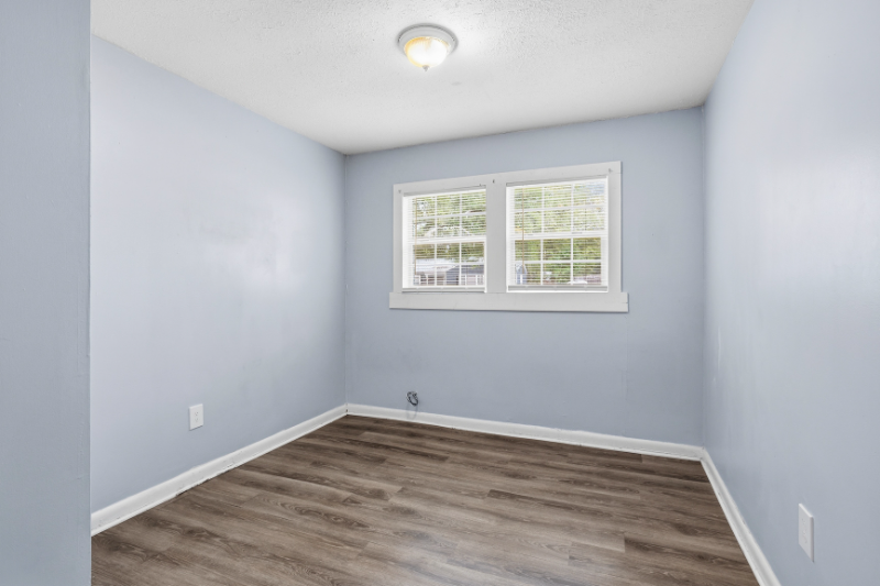 205 Cunningham Dr - Photo 7 of 13