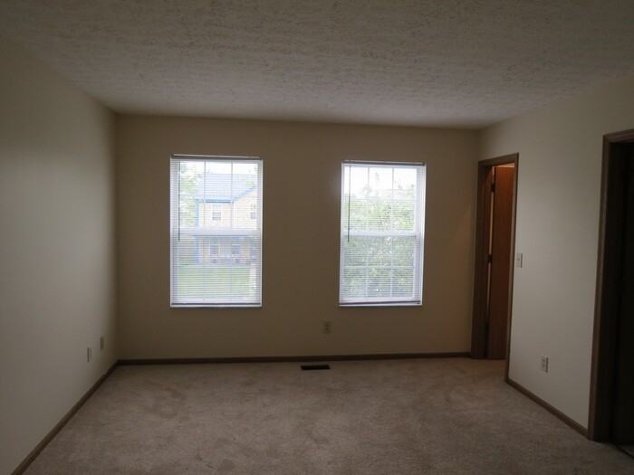 268 Chatterly Lane - Photo 6 of 11