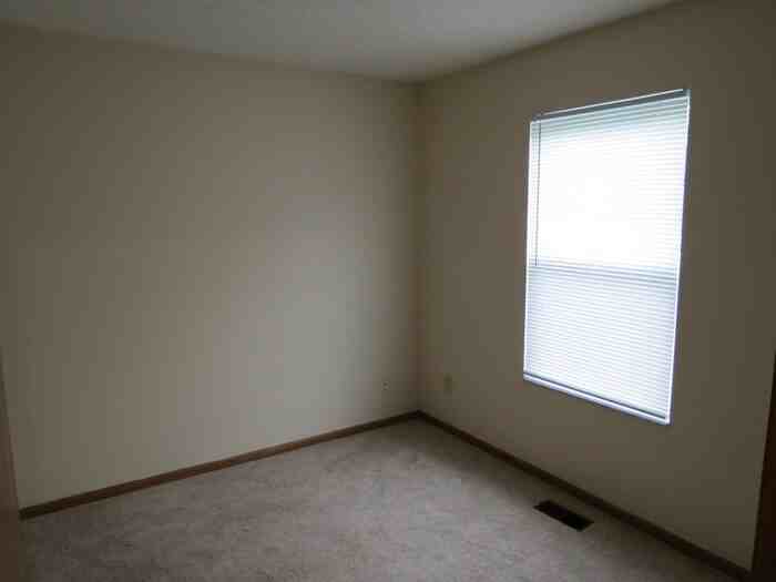 268 Chatterly Lane - Photo 7 of 11