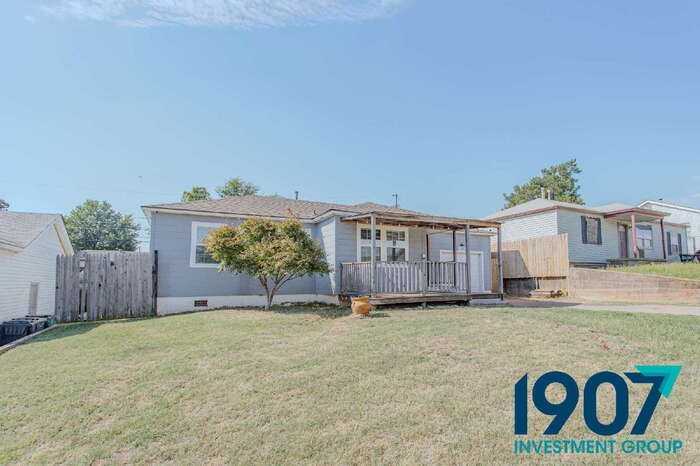 1208 Carter Dr - Photo 2 of 19