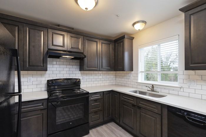 108 N Trade St #106 - Photo 2 of 15
