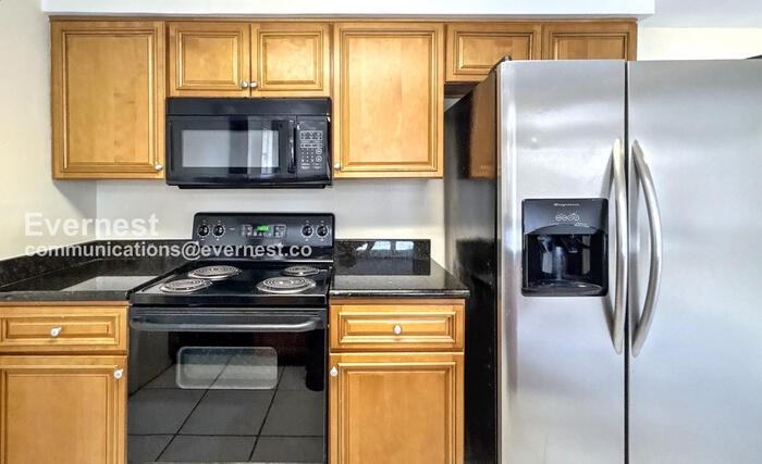 5912 Della Drive - Photo 3 of 20