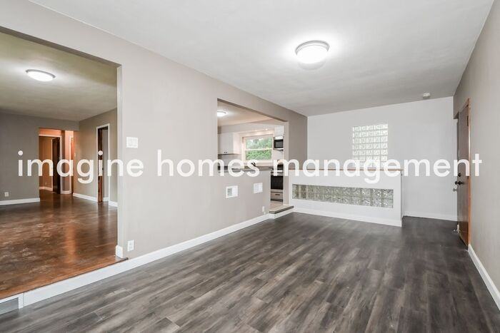 9132 Jonmar Ct - Photo 4 of 13