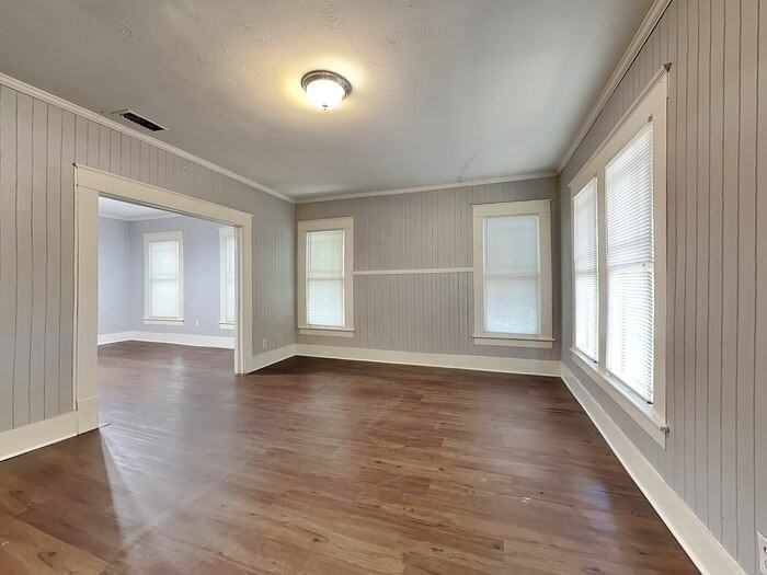 1000 W Avenue D - Photo 6 of 27