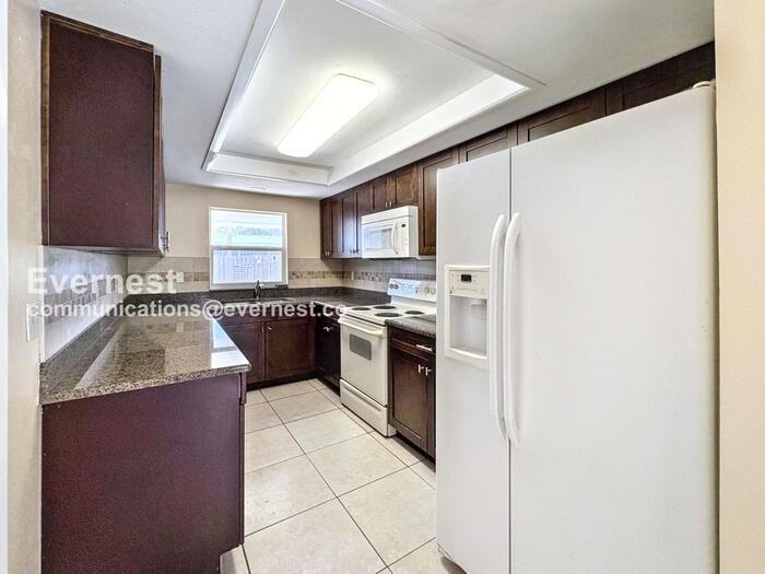 3313 Ottway Dr - Photo 2 of 20
