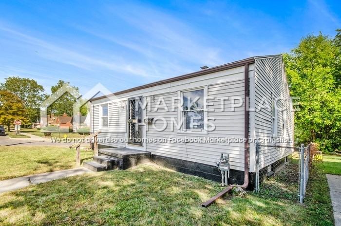 19512 Prevost Avenue - Photo 3 of 29