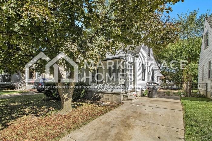 8290 Stout St - Photo 3 of 24