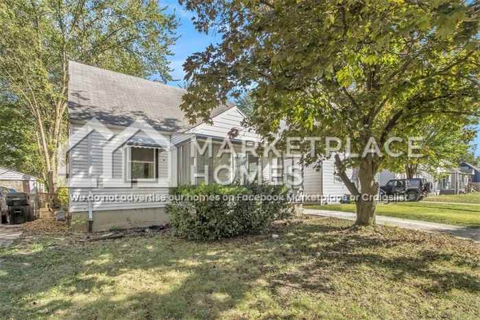 8290 Stout St - Photo 4 of 24