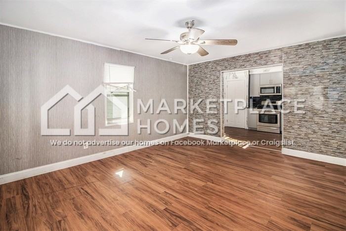 8290 Stout St - Photo 5 of 24