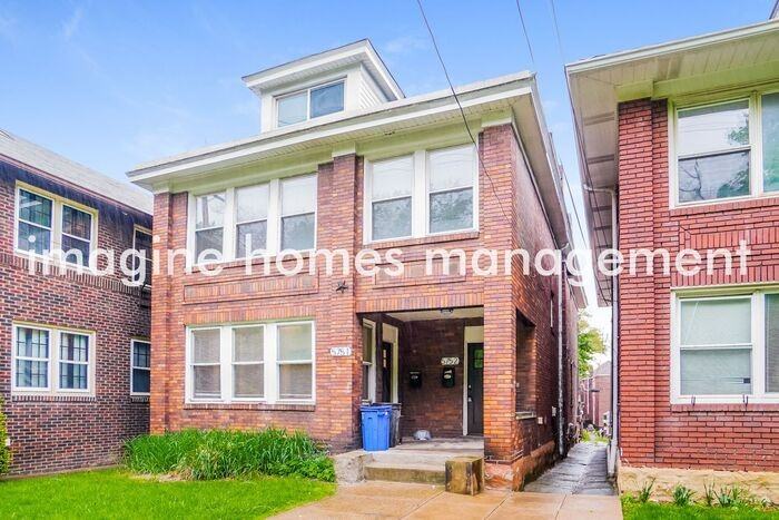 575 South Braddock Avenue #2 - Photo 4 of 19