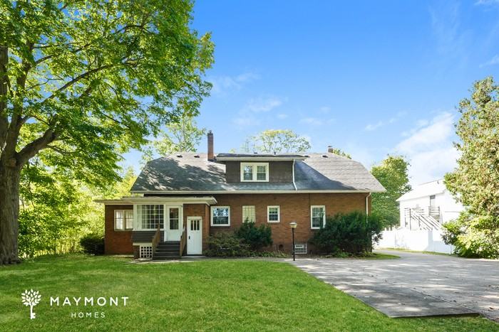 231 31st St Nw - Photo 3 of 3