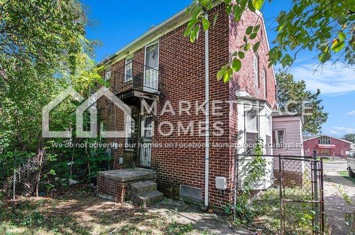 2932 Kendall St #1 - Photo 3 of 17