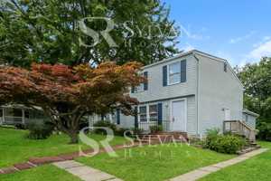 featured image of 6 Ambolin Ct