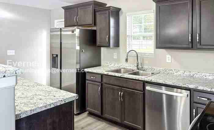 1226 Mount Lebanon Road - Photo 3 of 21