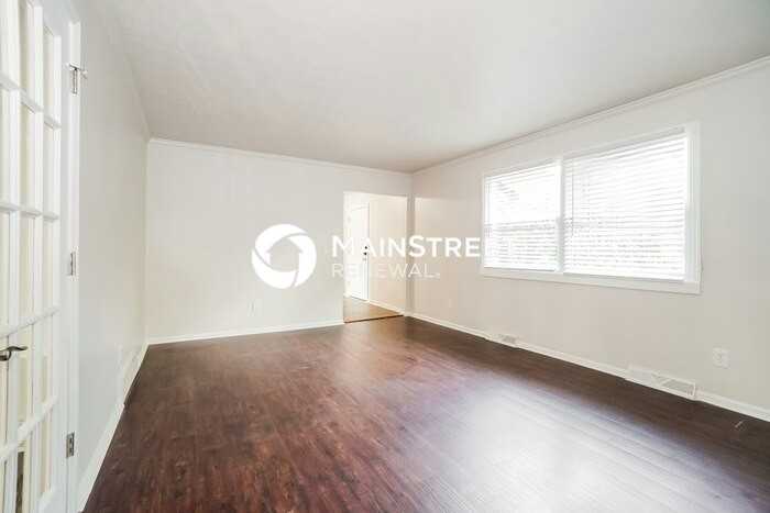 1881 Faymeadow Ave - Photo 6 of 20