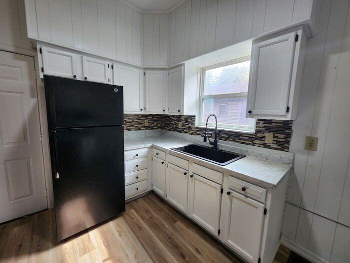 765 Farrington St #765 - Photo 3 of 20