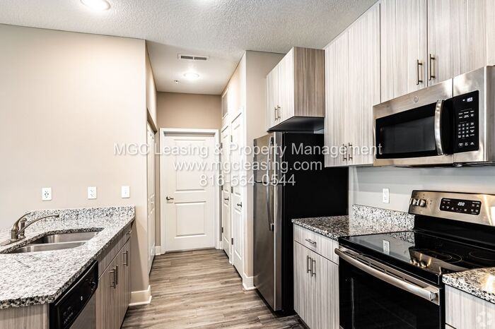 5620 Ne 80th Ter #1A - Photo 2 of 26