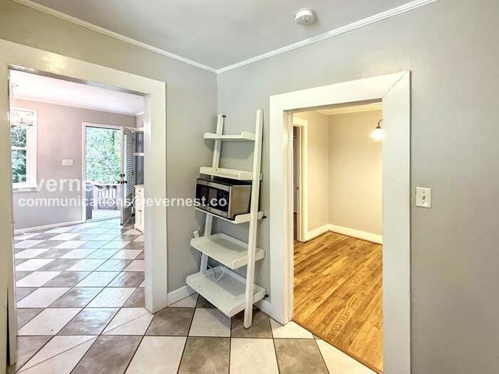 1603 Woodfern Dr - Photo 4 of 26