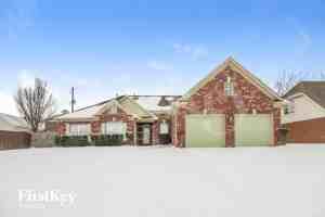 featured image of 4889 Harvest Park Dr