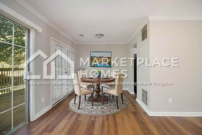 2033 Charter Ln - Photo 7 of 24