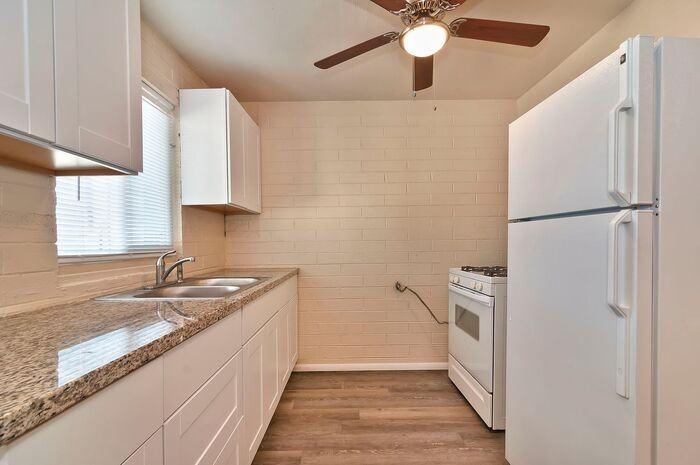 3826 W Roosevelt St #F - Photo 5 of 14