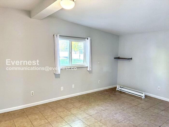 621 W Prospect Rd - Photo 7 of 20