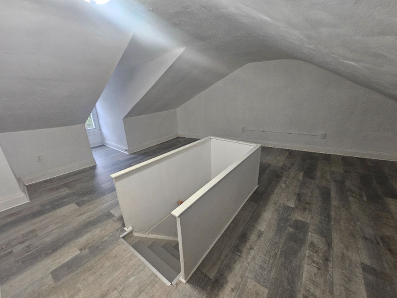 113 Kirkpatrick St - Photo 3 of 23